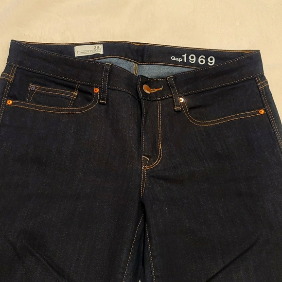 LIKE NEW: Gap Skinny Jeans - Picture 3 of 3